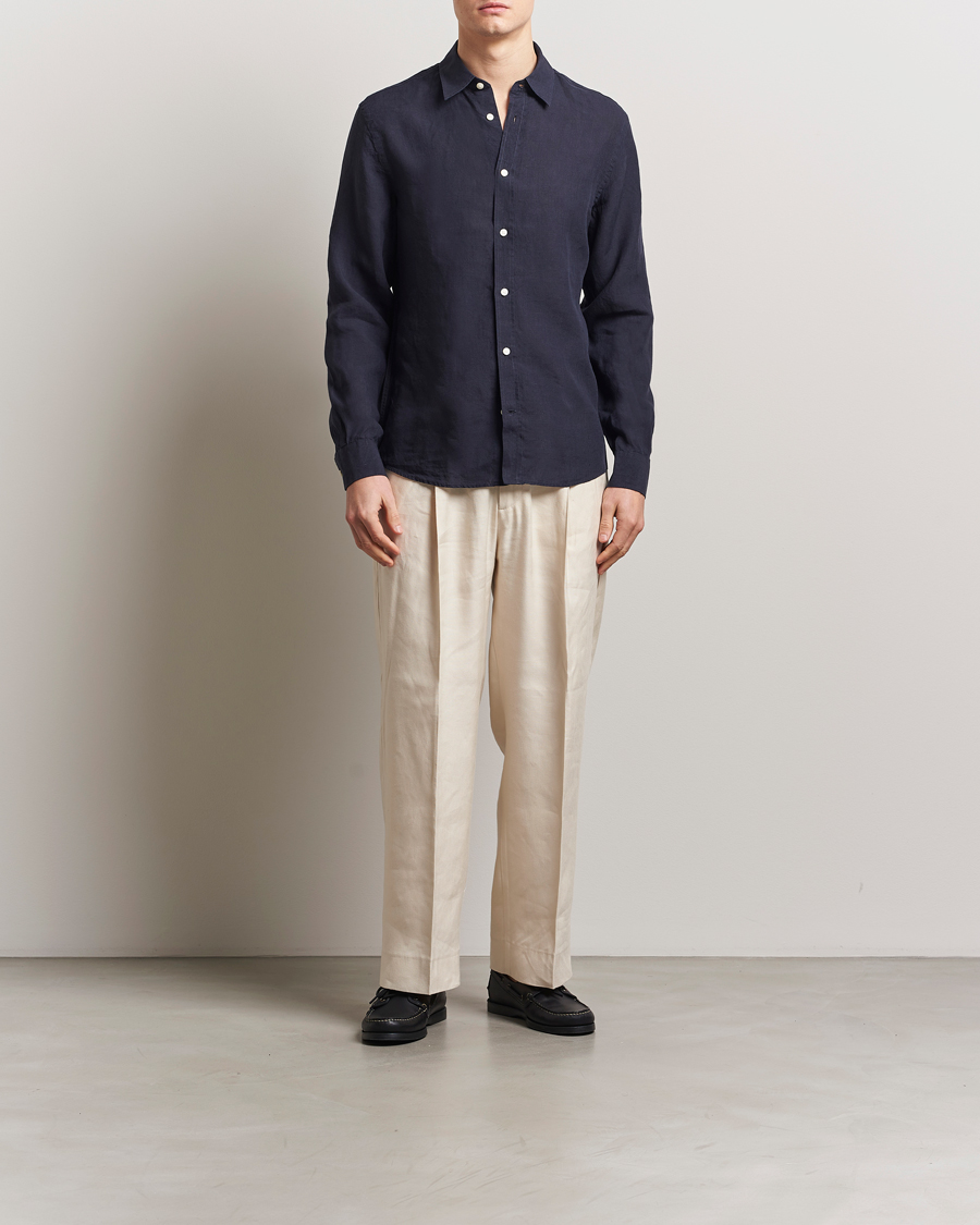 Men | Shirts | Tiger of Sweden | Spenser Linen Shirt Midnight Blue