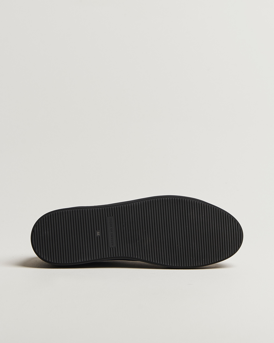 Men | Sneakers | Tiger of Sweden | Salas Suede Sneaker Black