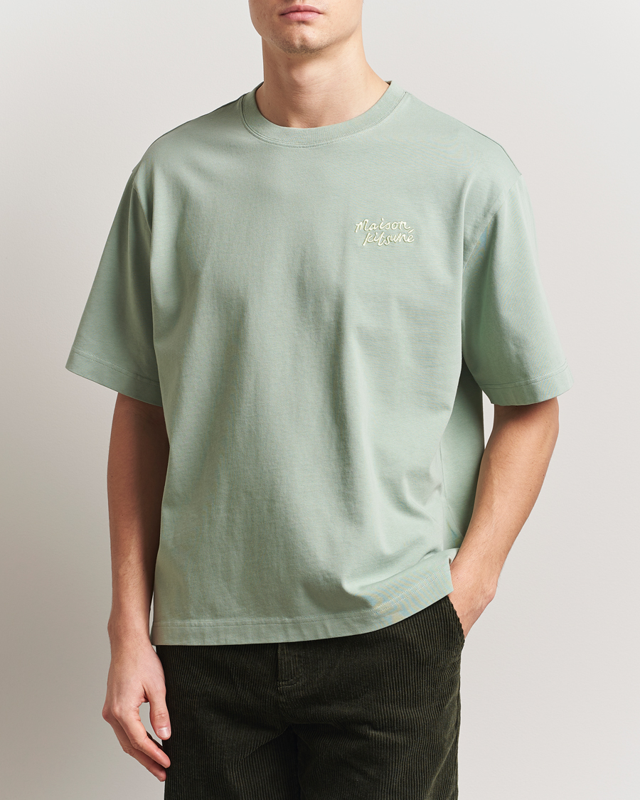 Men | T-Shirts | Maison Kitsuné | Handwriting Embroidery T-Shirt Vert De Gris