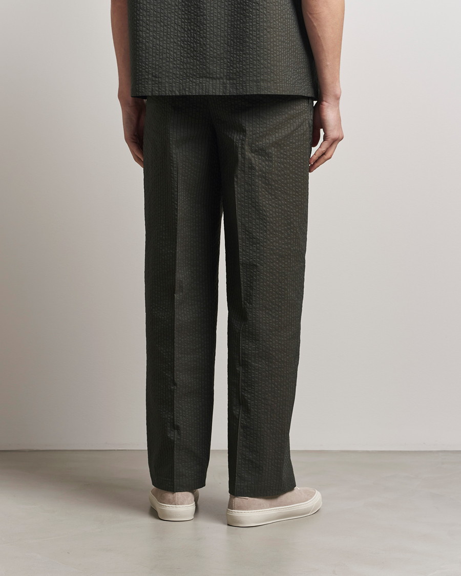 Men | Trousers | Maison Kitsuné | Relaxed Seersucker Pleated Trousers Ranger Green