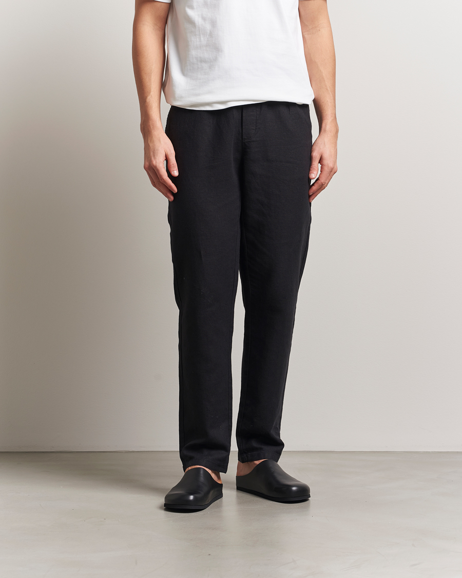 Men | Sandals & Slides | Common Projects | Leather Clog Black