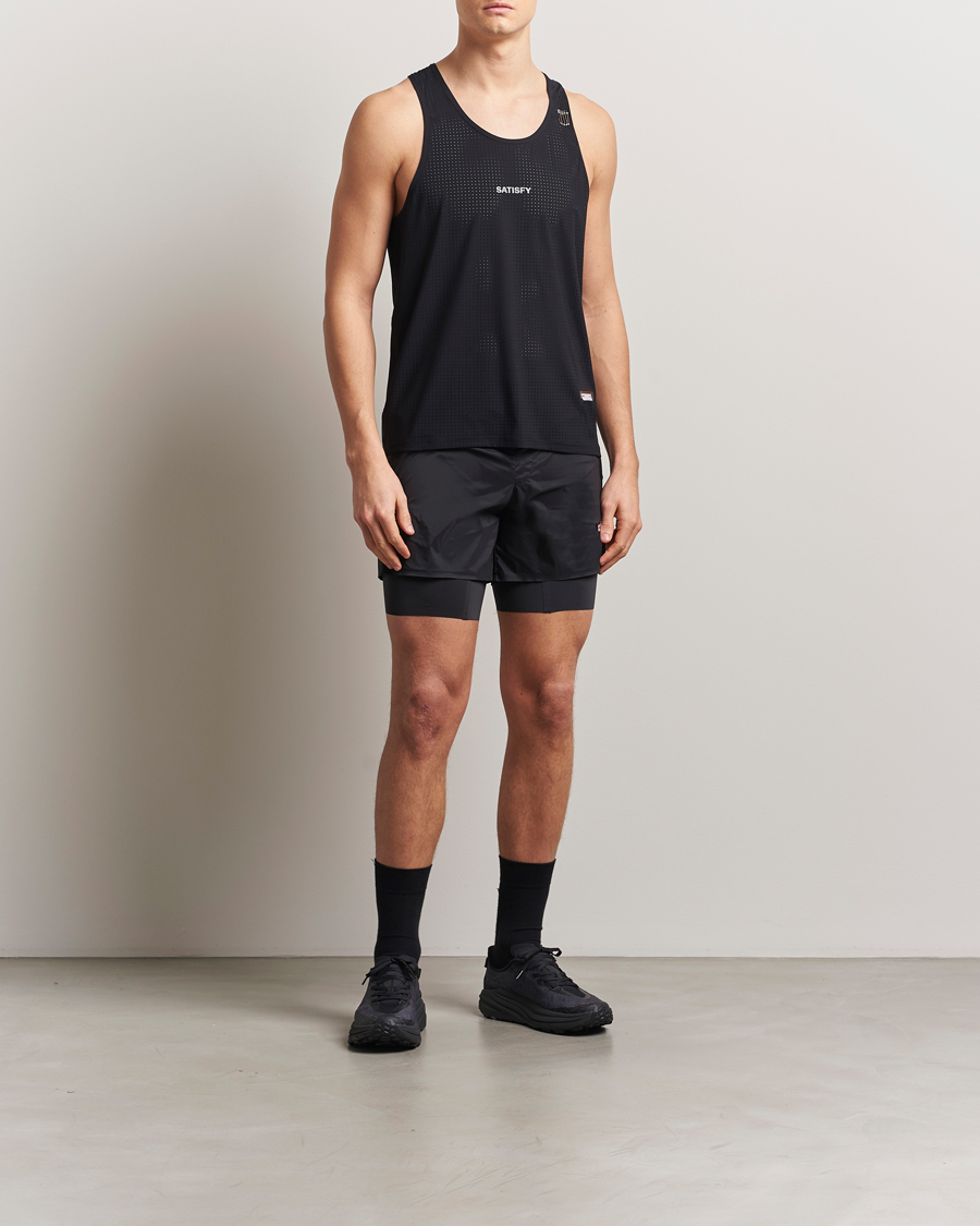 Men | T-Shirts | Satisfy | Space-O Singlet Black