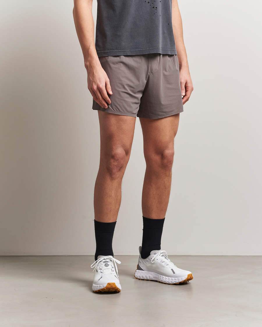 Men | Shorts | Satisfy | Space-O 5 Inch Shorts Taupe