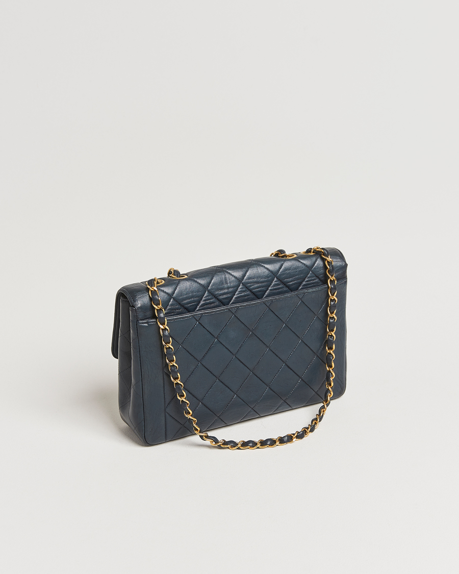 Men | Pre-Owned & Vintage Bags | Chanel Pre-Owned | Classic Medium Single Flap Bag Lambskin Navy