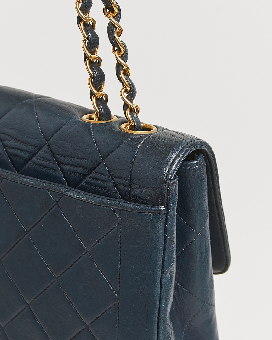 Men | Pre-Owned & Vintage Bags | Chanel Pre-Owned | Classic Medium Single Flap Bag Lambskin Navy