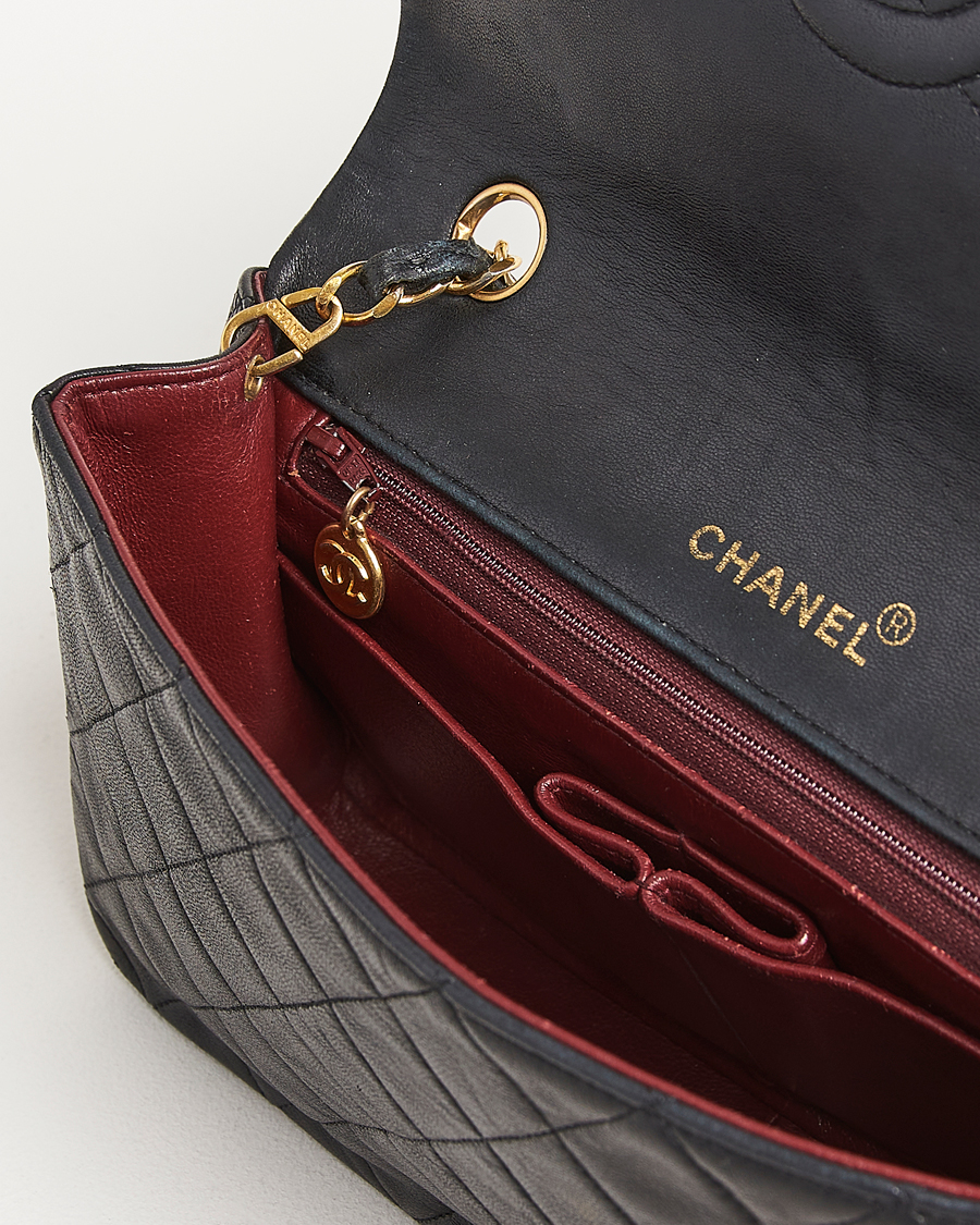 Men | Chanel Pre-Owned Classic Single Flap Bag Lambskin Black | Chanel Pre-Owned | Classic Single Flap Bag Lambskin Black