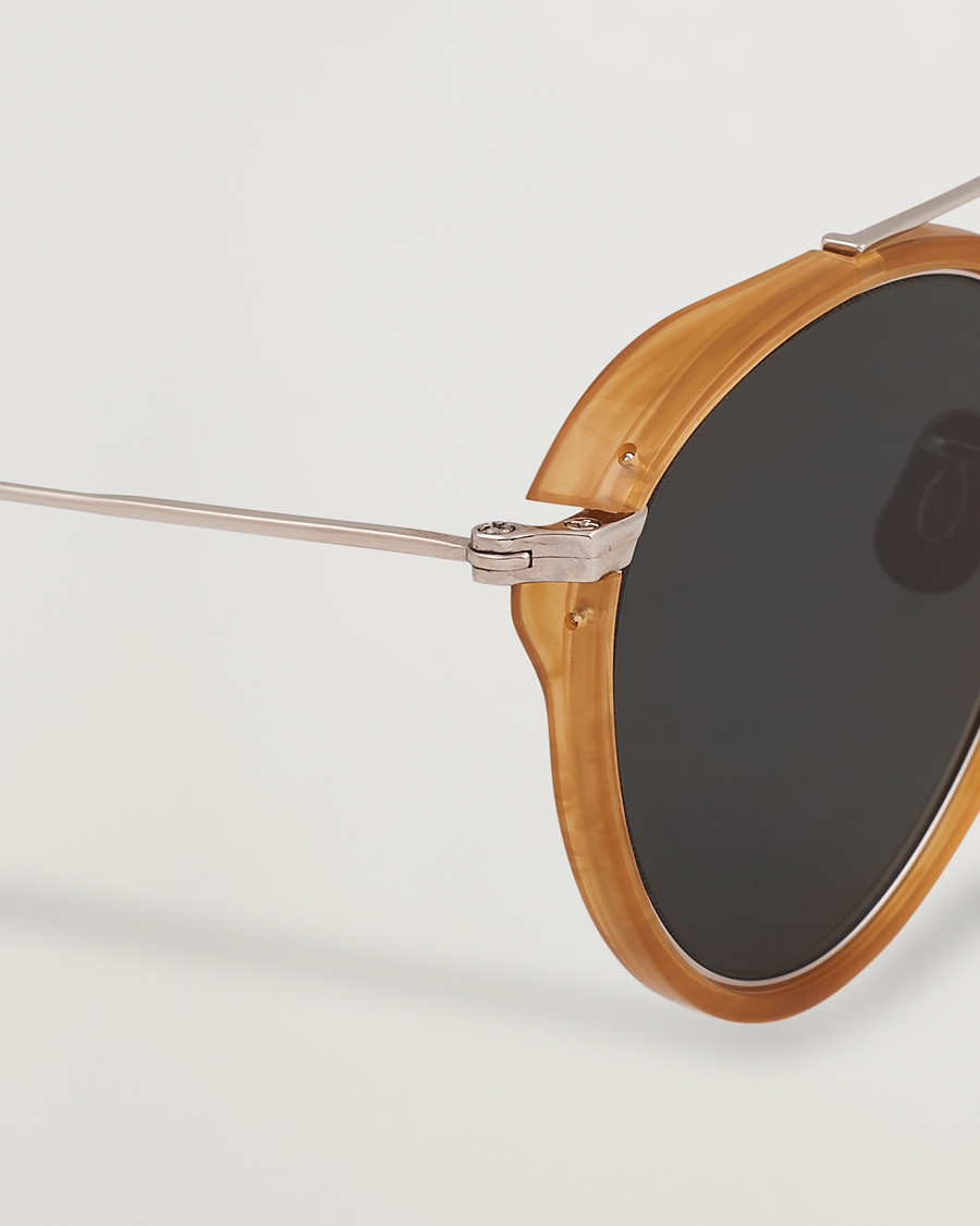 Men | Sunglasses | EYEVAN 7285 | 762 Sunglasses Honey