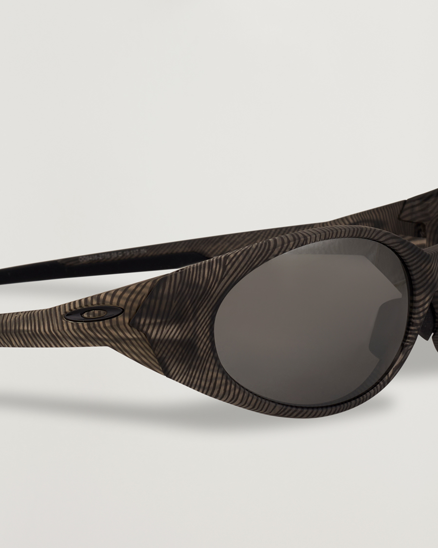 Men | Sunglasses | Oakley | Eye Jacket Redux Sunglasses Matte Grey