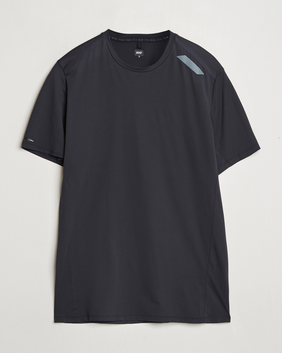 Men | T-Shirts | SOAR Running | Tech Tee Black