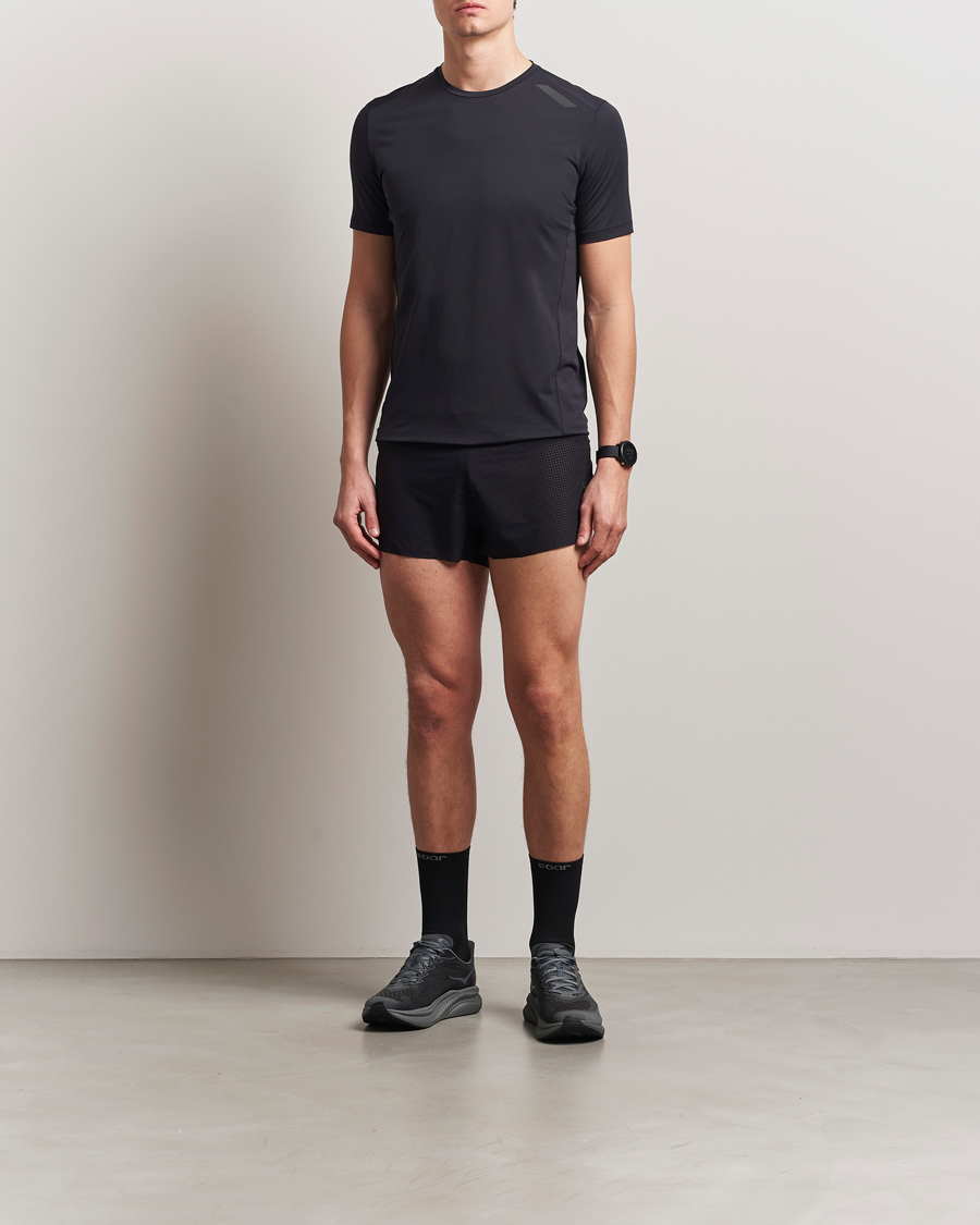 Men | T-Shirts | SOAR Running | Tech Tee Black