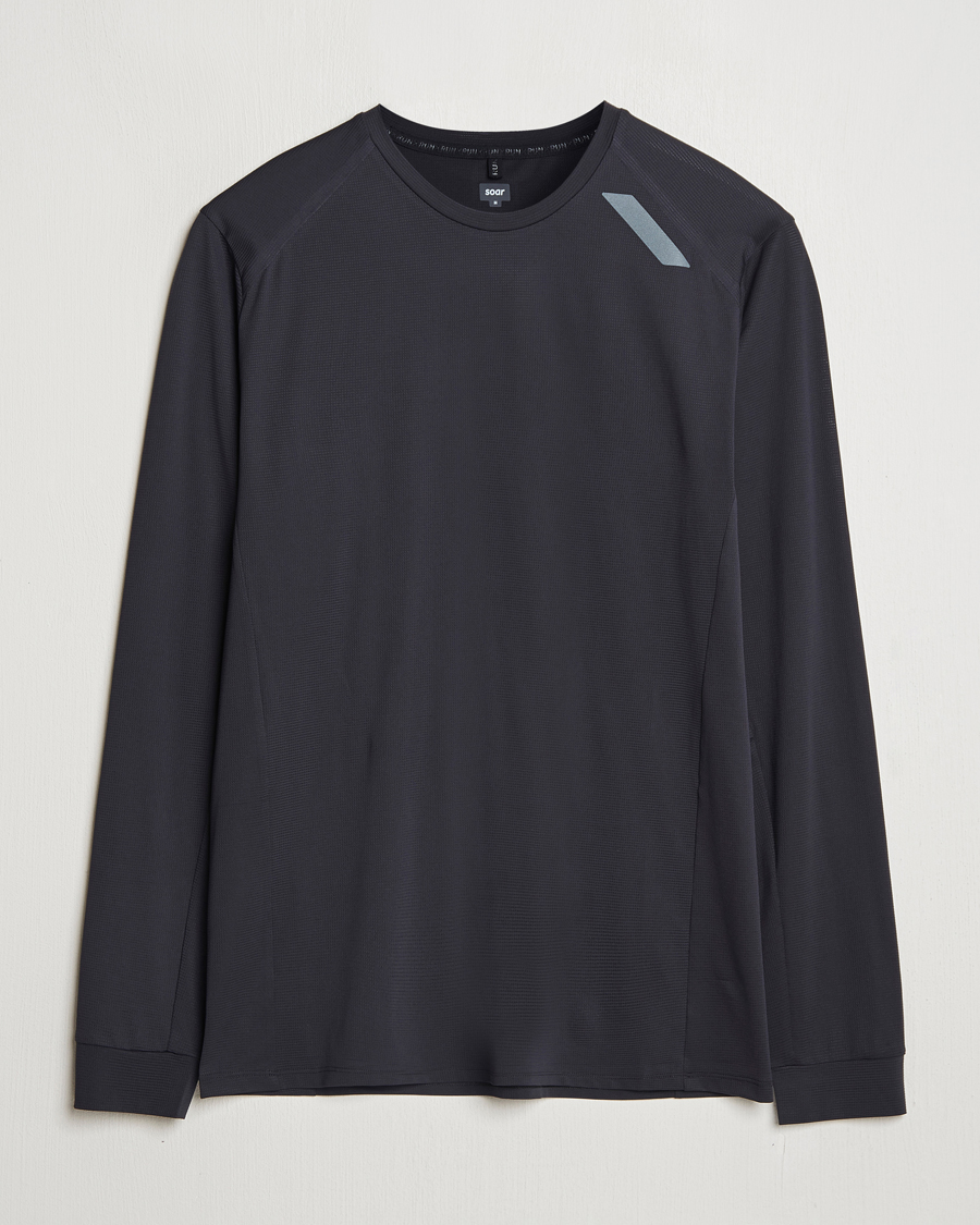 Men | T-Shirts | SOAR Running | Long Sleeve Tech Tee Black