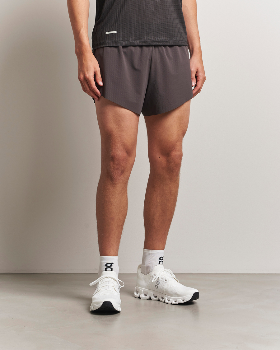 Men | Shorts | SOAR Running | Hot Weather Short Shale/Black