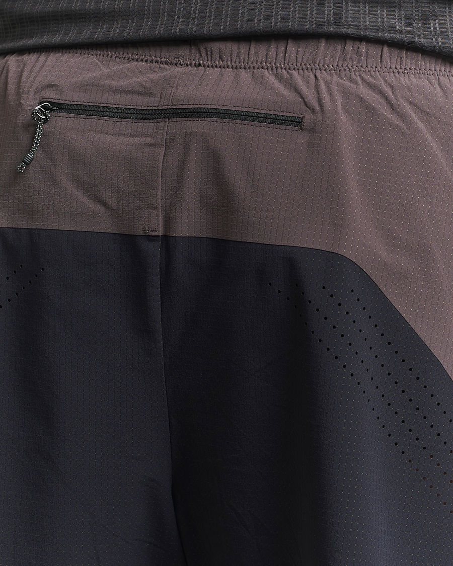Men | Shorts | SOAR Running | Hot Weather Short Shale/Black