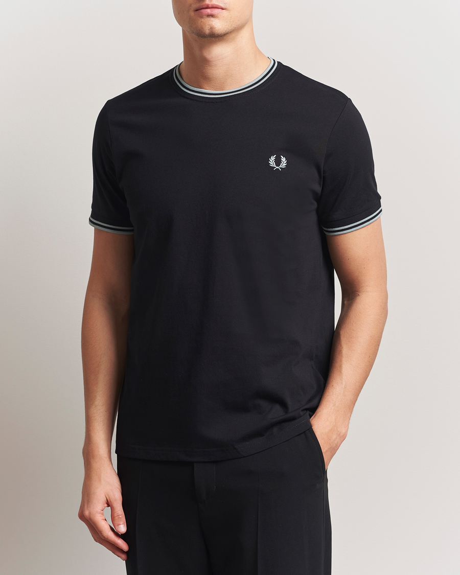 Men | T-Shirts | Fred Perry | Twin Tipped T-Shirt Dark Navy