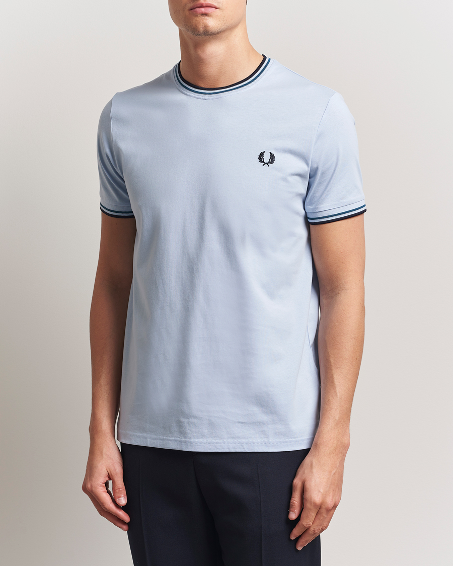 Men | T-Shirts | Fred Perry | Twin Tipped T-Shirt Light Smoke