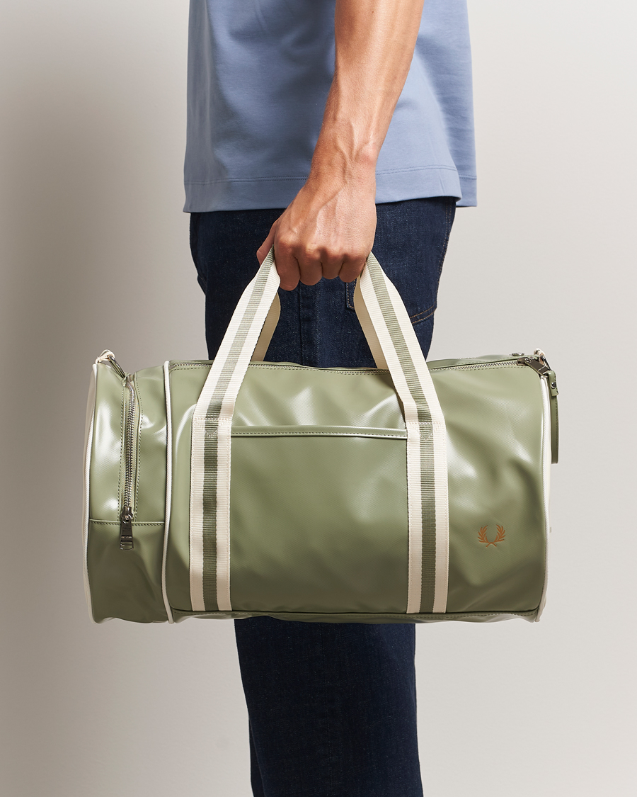 Men | Bags | Fred Perry | Classic Barrel Bag Olive Mint/White