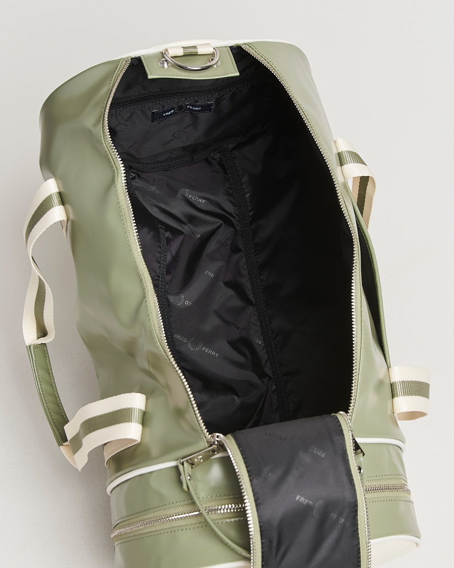 Men | Bags | Fred Perry | Classic Barrel Bag Olive Mint/White