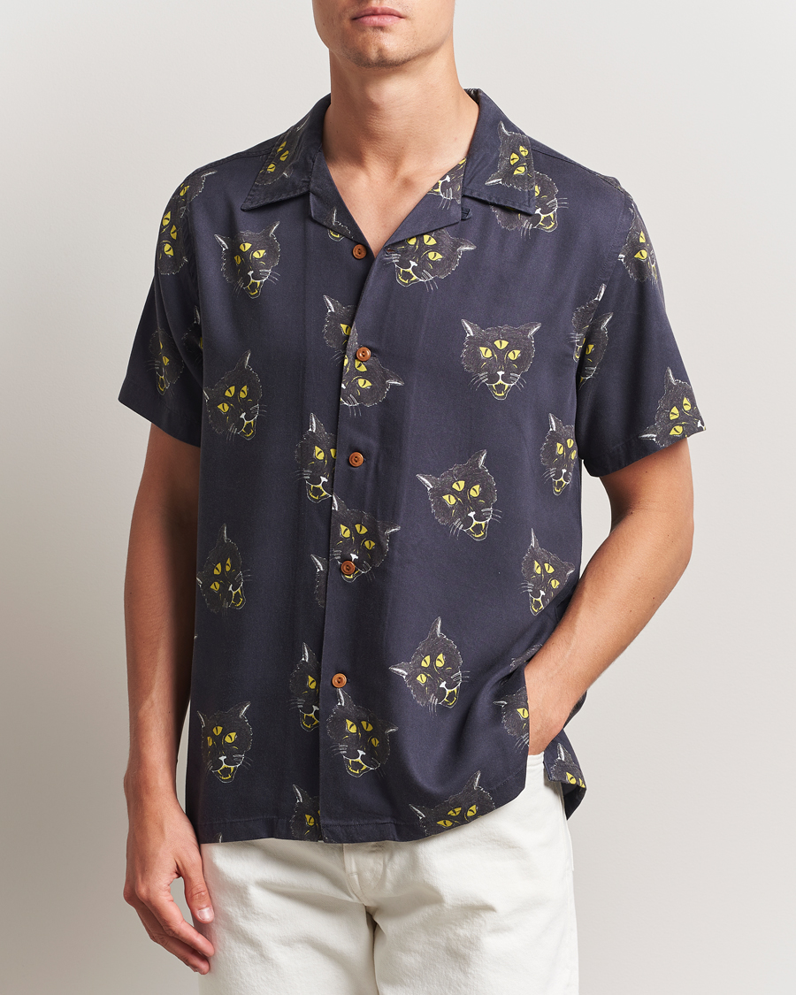 Men | Shirts | Nudie Jeans | Arvid The Cat Hawaii Shirt Antracite