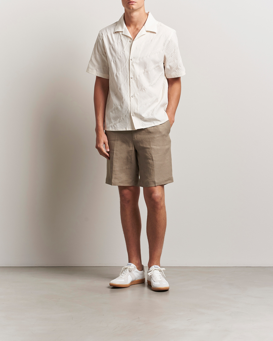 Men | Shorts | J.Lindeberg | Brady Drape Linen Shorts Nutmeg