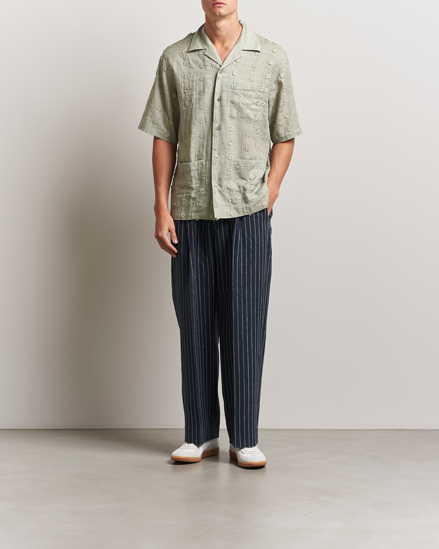 Men | Shirts | NN07 | Ben Lyocell Fil-Coupé Embroidery Anglaise Shirt Sage Green