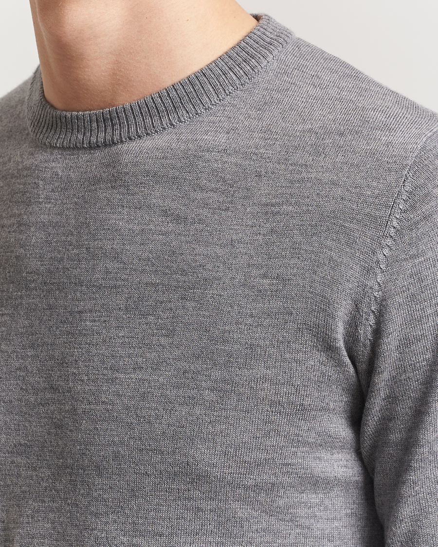Men | Sweaters & Knitwear | A Day's March | Álagon Merino Crew Grey