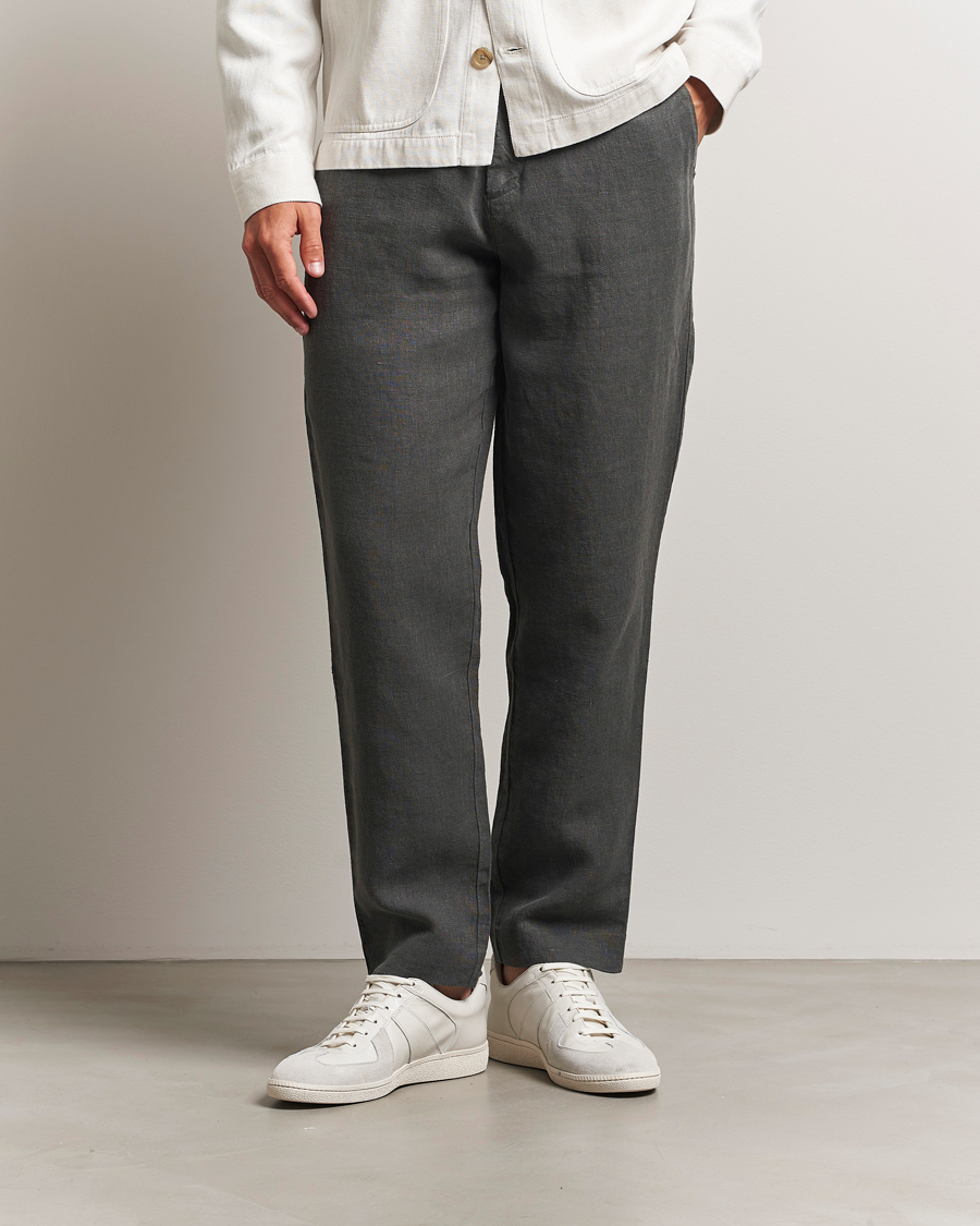 Men | Trousers | A Day's March | Madu Linen Trousers Olive