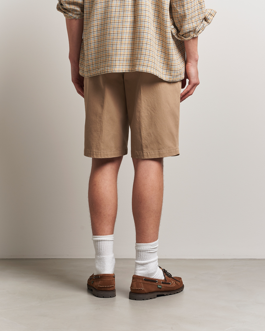 Men | Shorts | BEAMS PLUS | Pleated Twill Shorts Khaki