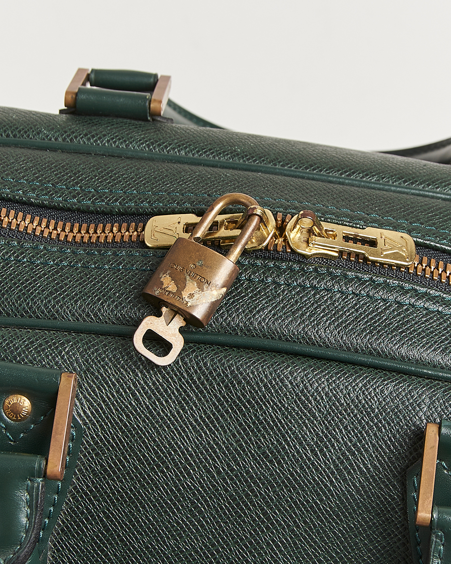 Men | Pre-Owned & Vintage Bags | Louis Vuitton Pre-Owned | Taiga Kendall GM Weekend Bag Green