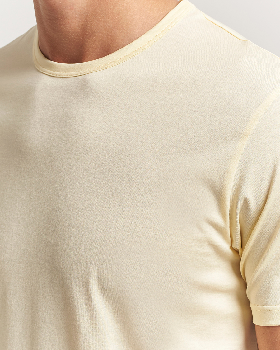 Men | T-Shirts | Sunspel | Crew Neck Q82 Cotton T-Shirt Buttermilk
