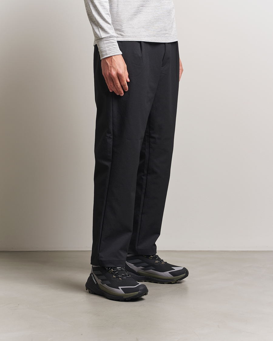 Men | Sport | adidas Performance | Terrex Free Hiker 2 GTX Mid Boot Black/Carbon