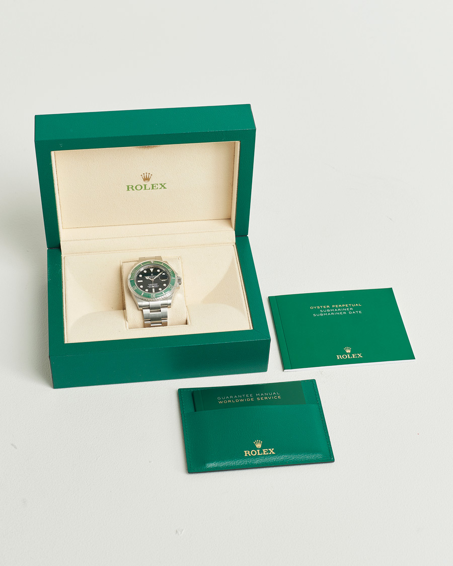 Men | Pre-Owned & Vintage Watches | Rolex Pre-Owned | Submariner Starbucks