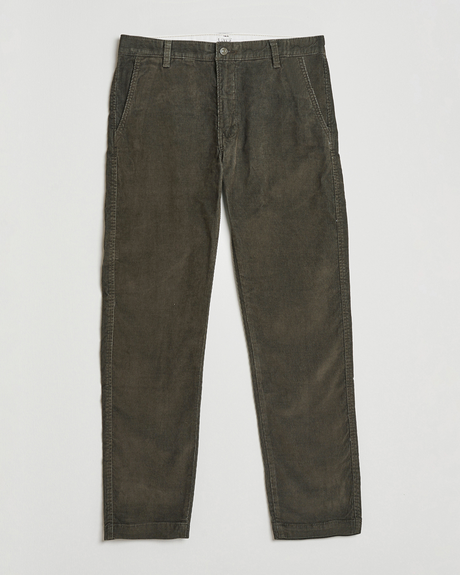 Men | Trousers | Levi's | 14W Corduroy Chino Black Olive