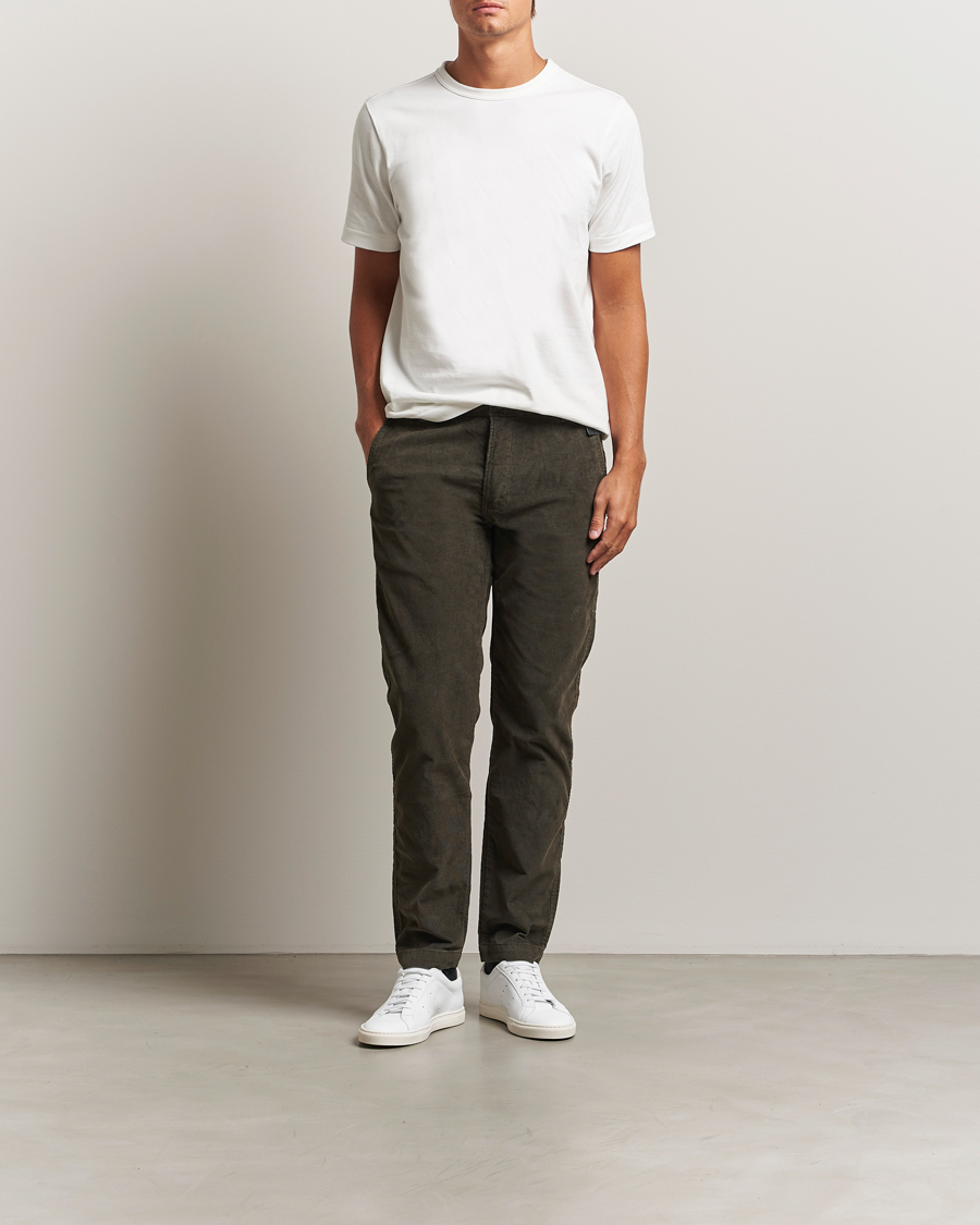 Men | Trousers | Levi's | 14W Corduroy Chino Black Olive