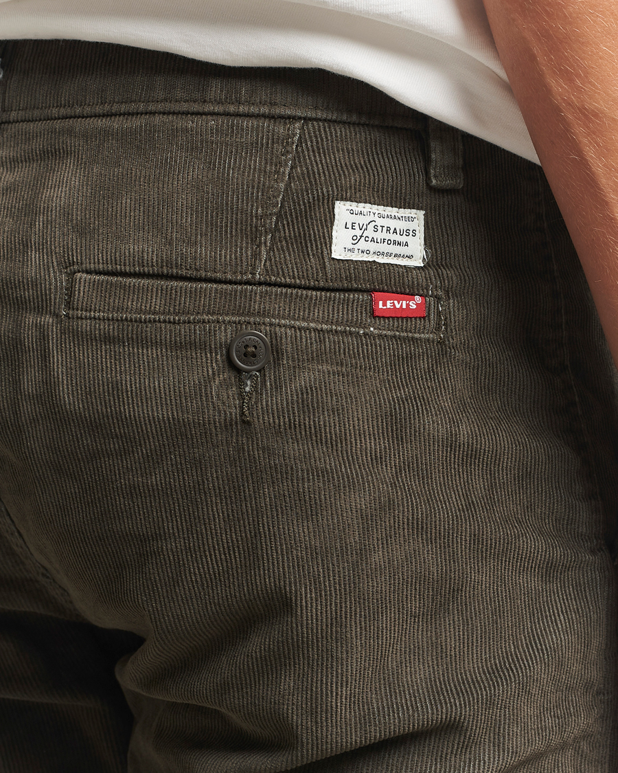 Men | Trousers | Levi's | 14W Corduroy Chino Black Olive