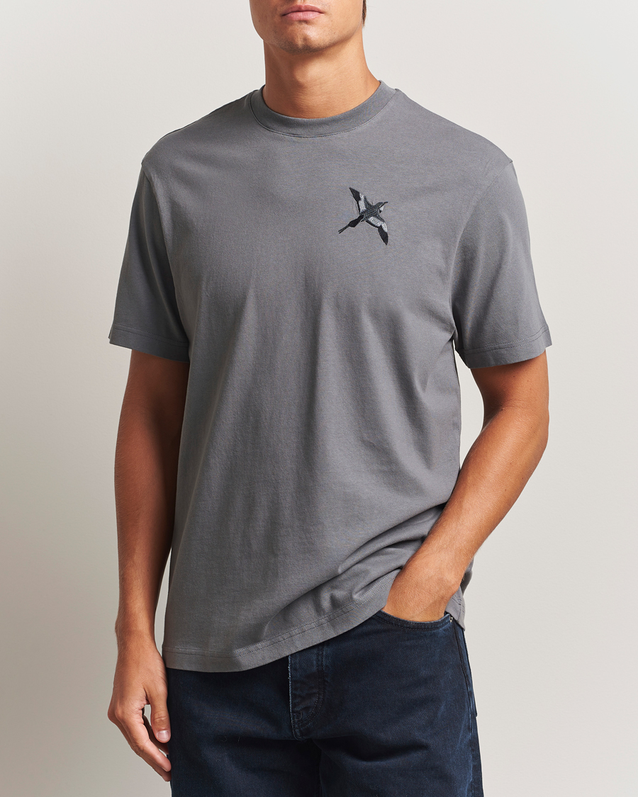 Men | T-Shirts | Axel Arigato | Micro Bee Bird T-Shirt Steel Grey