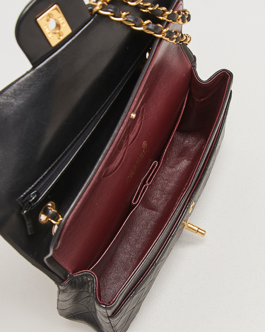 Men | Gifts for Her | Chanel Pre-Owned | Classic Double Flap Medium Lambskin Black