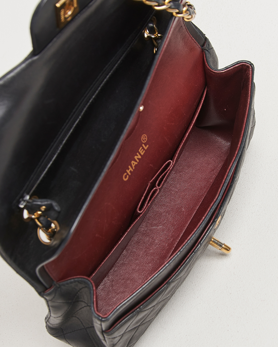 Men | Gifts for Her | Chanel Pre-Owned | Classic Double Flap Medium Lambskin Black