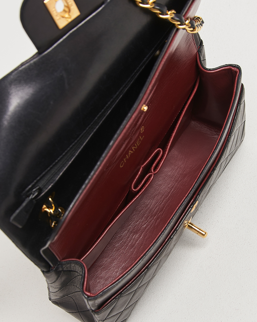 Men | Gifts for Her | Chanel Pre-Owned | Classic Double Flap Medium Lambskin Black