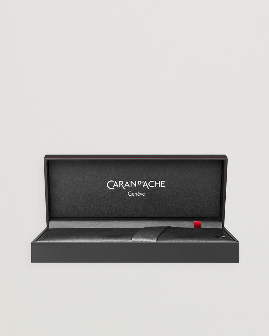 Men | Pens | Caran d'Ache | Caran d' Ache Ecridor Retro Fountain Pen Platinum Coated