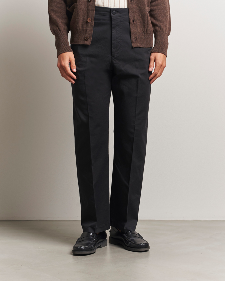 Men | Trousers | NN07 | Paw Cotton/Lyocell Pleated Trousers Black
