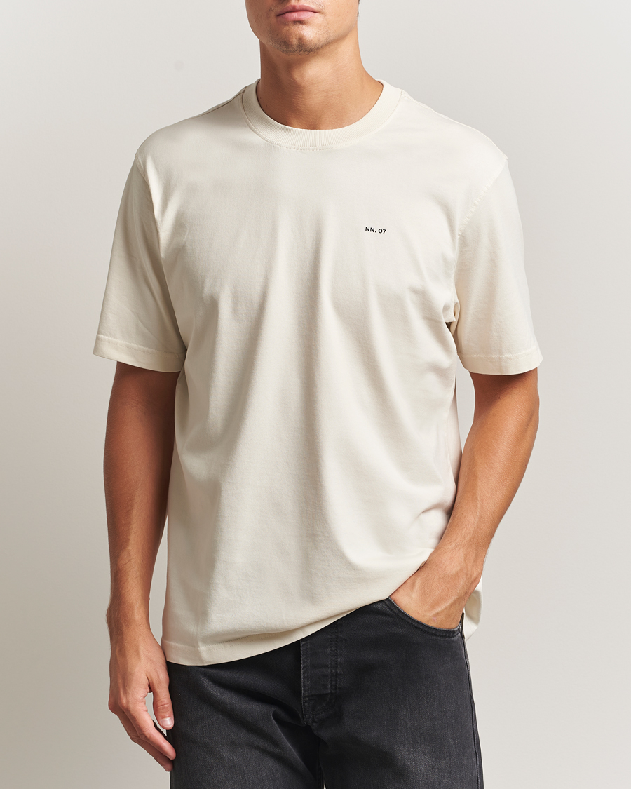 Men | T-Shirts | NN07 | Abel Logo Crew Neck T-Shirt Ivory