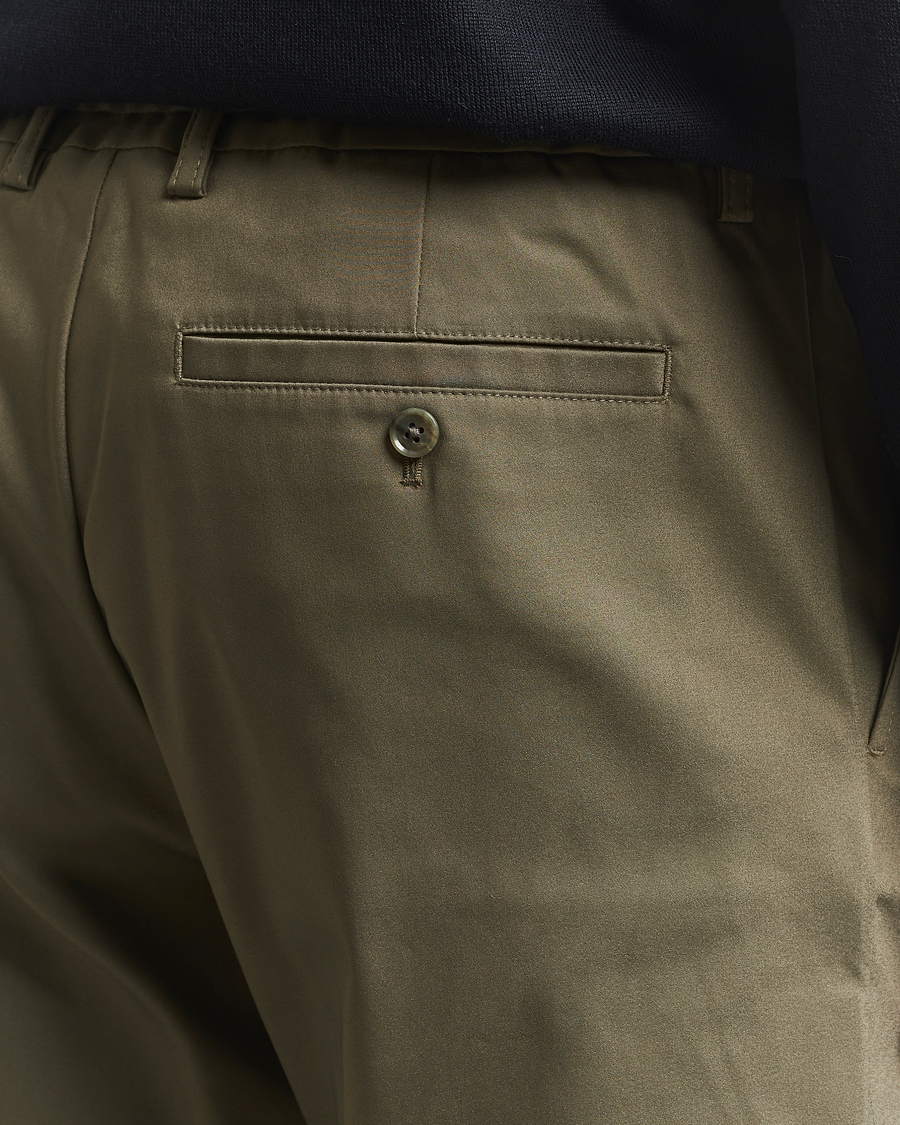 Men | Trousers | NN07 | Baker Cotton Drawstring Trousers Capers Green