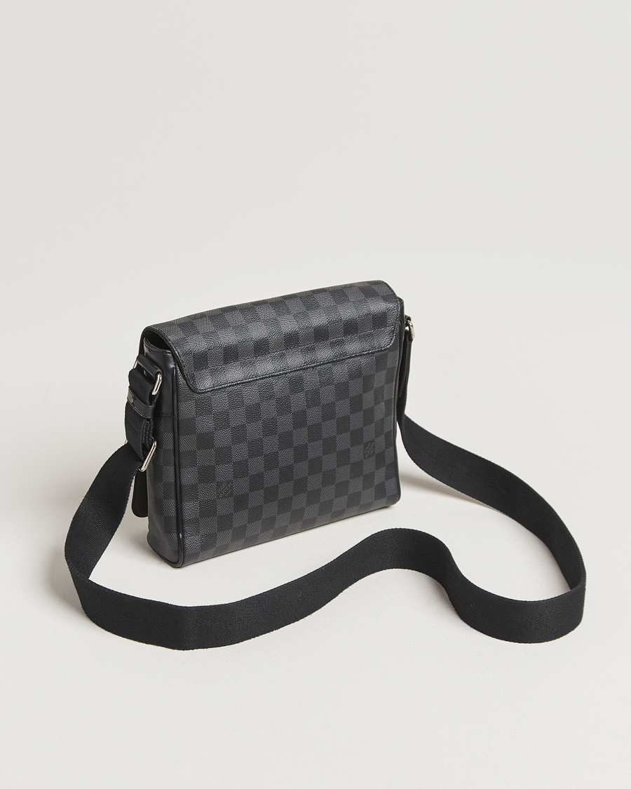 Men | Pre-Owned & Vintage Bags | Louis Vuitton Pre-Owned | District PM Messenger Bag Damier Graphite