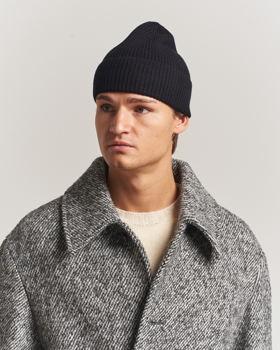 Men | Beanies | Amanda Christensen | Rib Knitted Merino Wool Cap Black