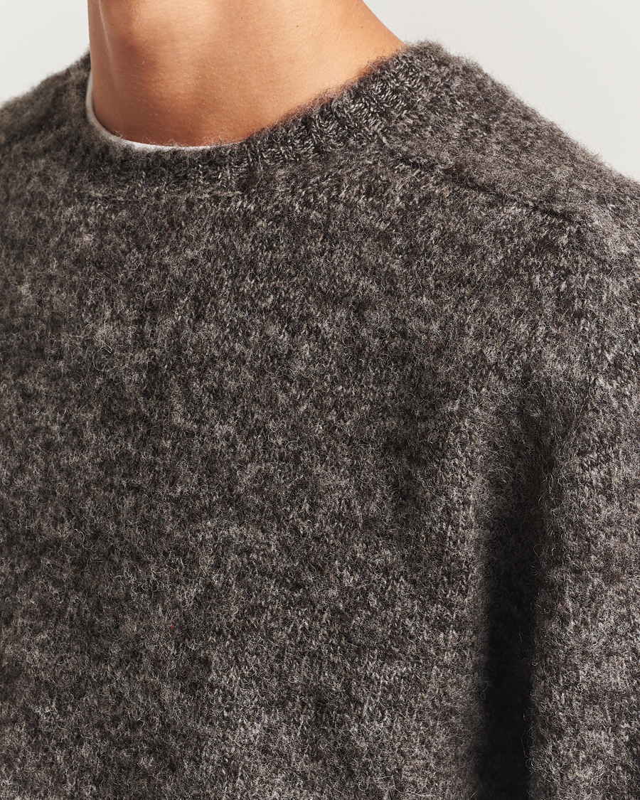 Men | Sweaters & Knitwear | Howlin' | Shaggy Bear Sweater Black Melange