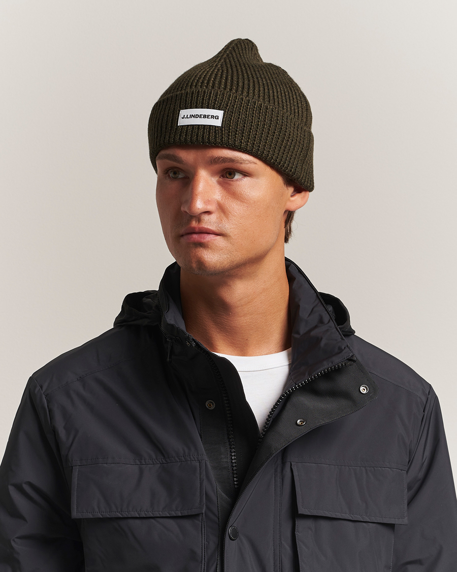 Men | Beanies | J.Lindeberg | Juan Merino Beanie Forest Green