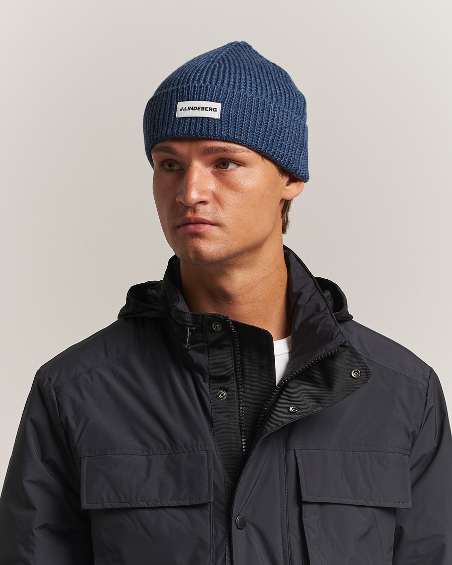 Men | Beanies | J.Lindeberg | Juan Merino Beanie Vintage Indigo