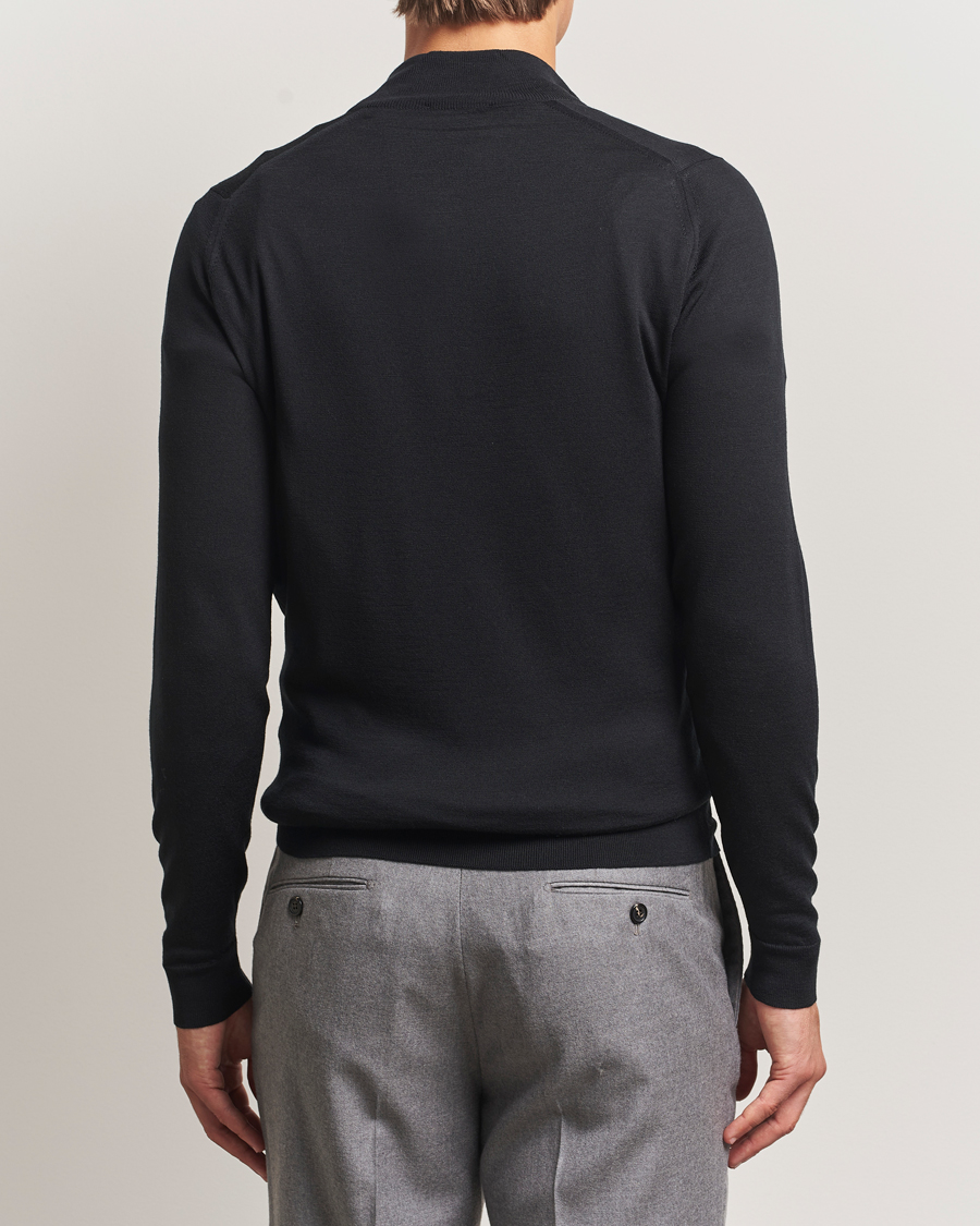 Men | Sweaters & Knitwear | John Smedley | Barrow Extra Fine Merino Half Zip Black