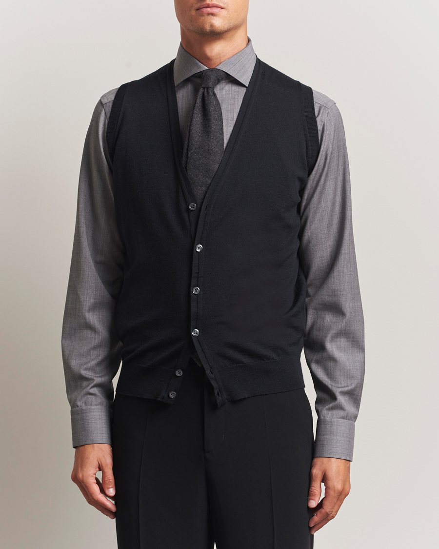 Men | Sweaters & Knitwear | John Smedley | Huntswood Slim Fit Waistcoat Black