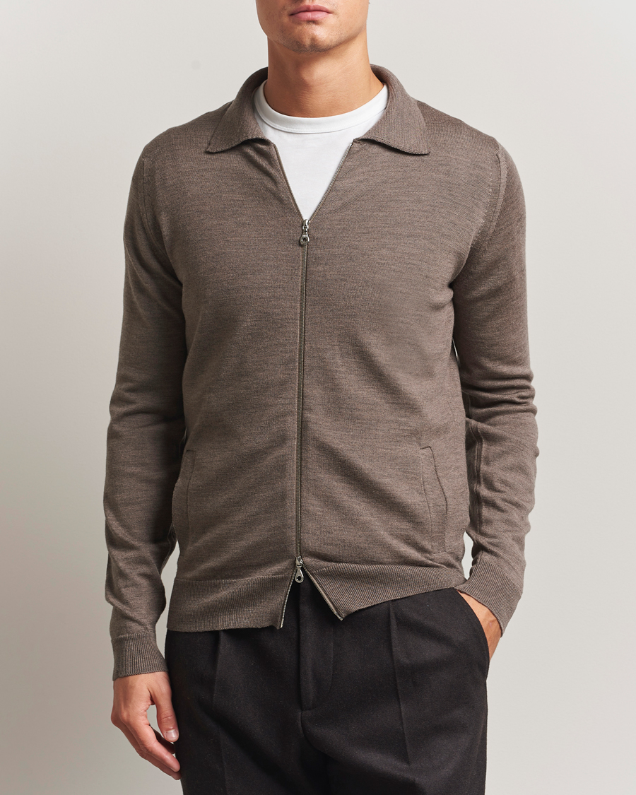 Men | Sweaters & Knitwear | John Smedley | Alston Extra Fine Merino Full Zip Mushroom Brown